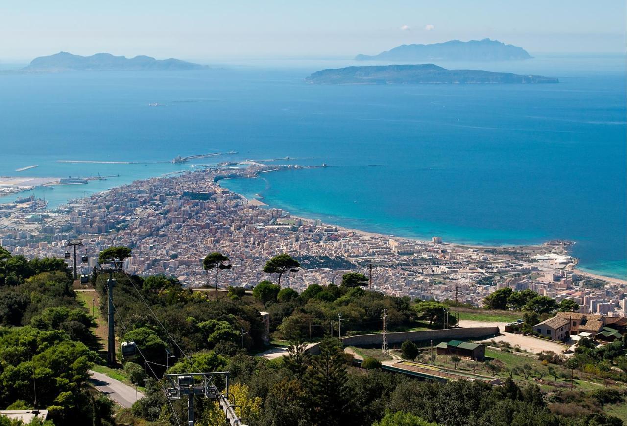 Sole, Mare E Trallalla Rilievo Exterior foto